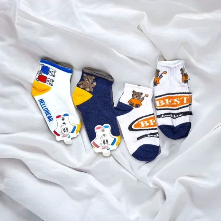 جوراب بچگانه